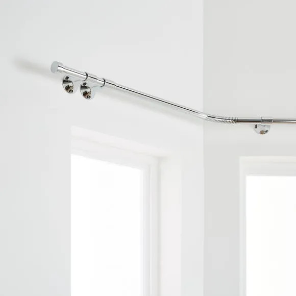Trinity Metal Bay Curtain Pole 1