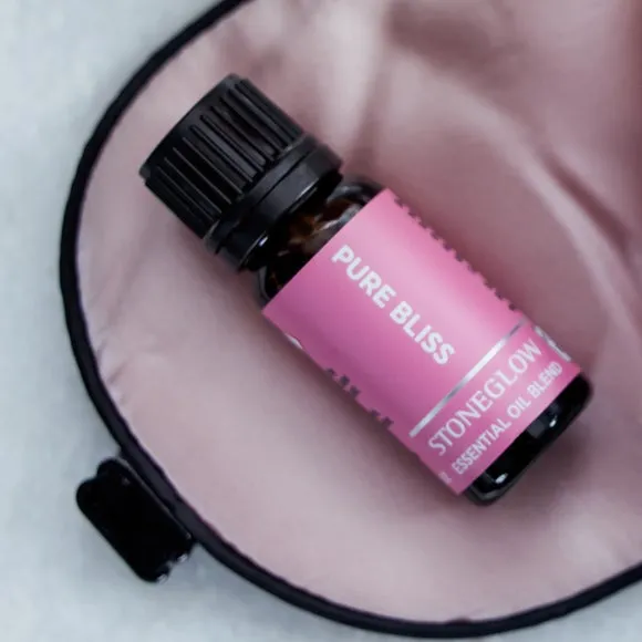 Stoneglow Wellbeing Pure Bliss Essential Oil 2