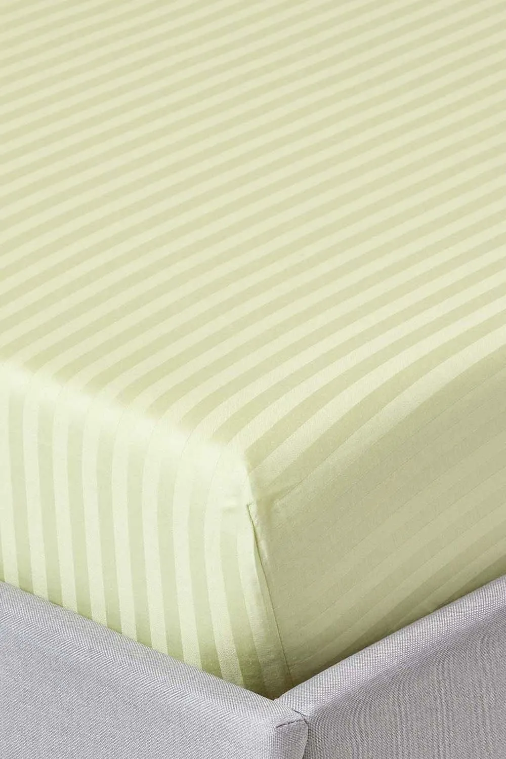 Homescapes Egyptian Cotton Satin Stripe Fitted Sheet 12 inch 330 Thread Count in Green 1