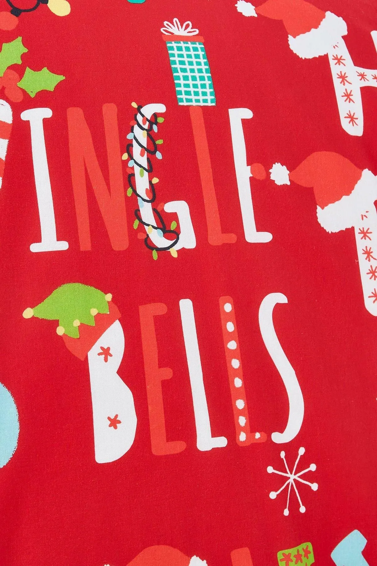 Fusion 'Santa's Little Helper' Text Crazy Festive Print Duvet Cover Set in Red 4