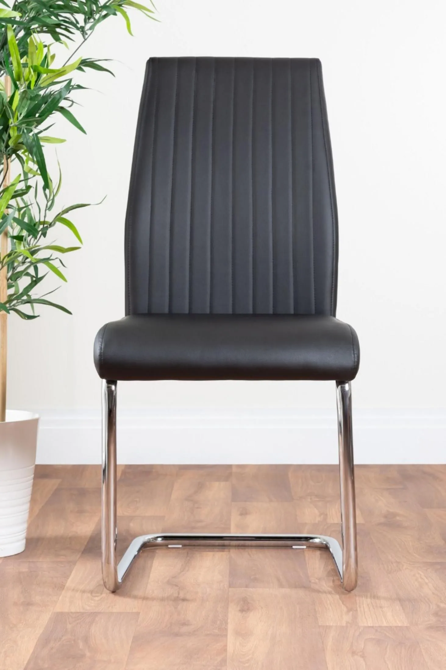 FurnitureboxUK Giovani 6-Seater Grey Glass Dining Table & 6 Lorenzo Faux Leather Dining Chairs in Black 6