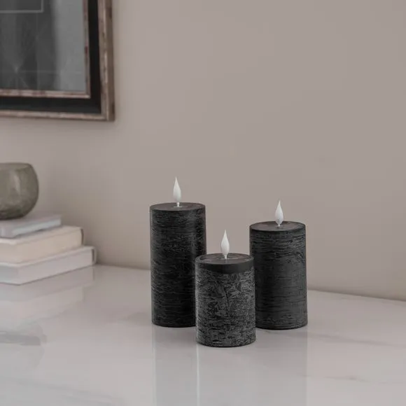 Set of 3 LED Pillar Candles 2