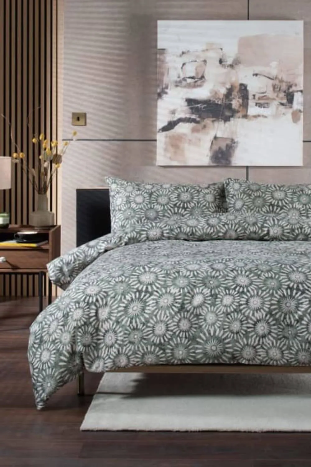 Deyongs Studio Thompson Floral Printed Duvet Set in Green 1