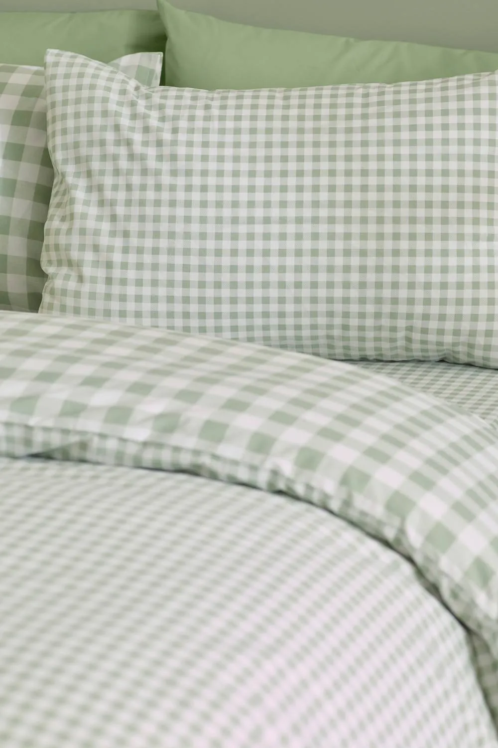 Catherine Lansfield 'Bamford Gingham Check' Reversible Duvet Cover Set in Green 3