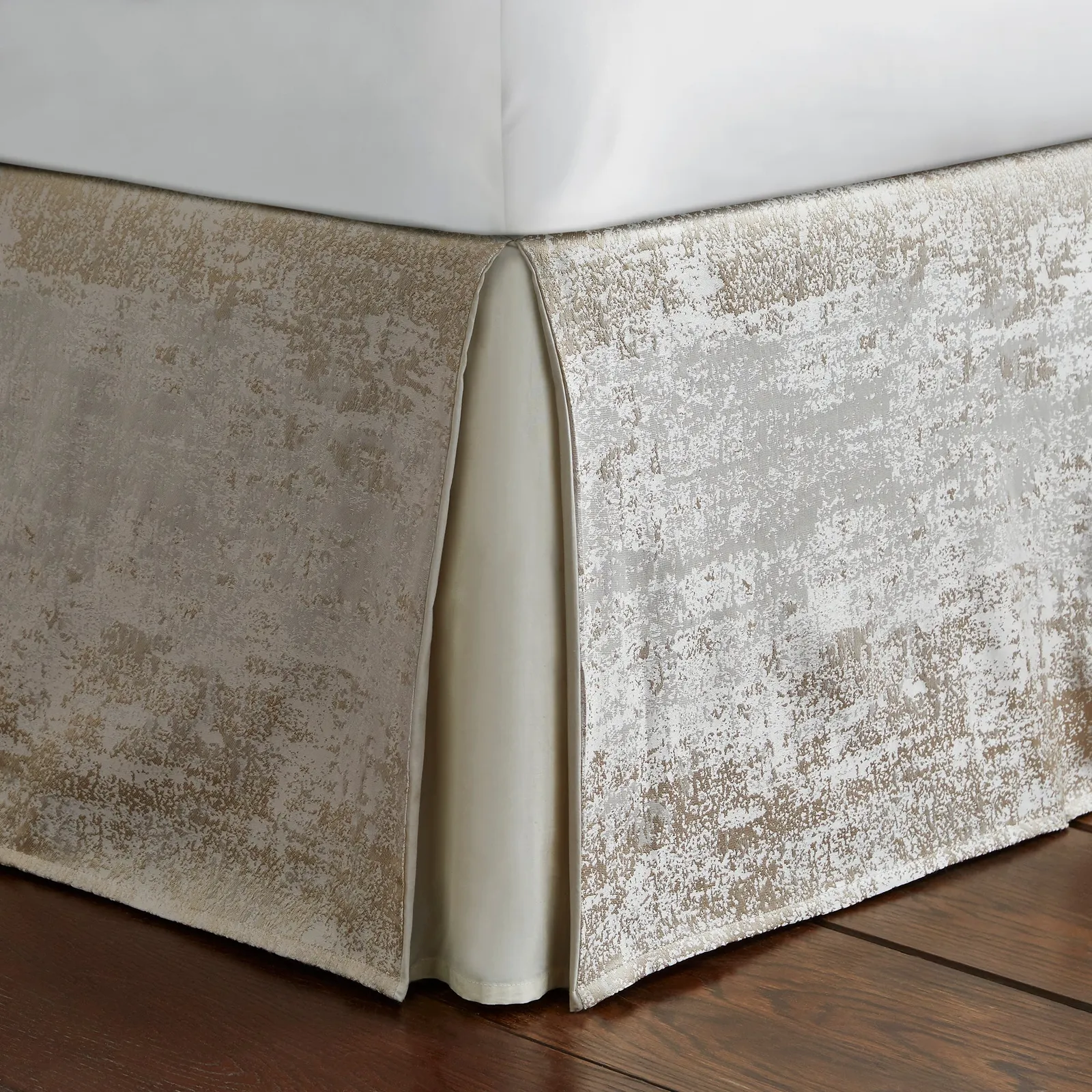 Dorma Corinthia Valance 1