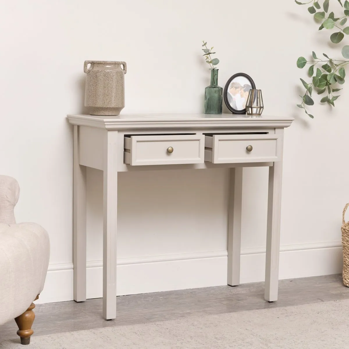 Melody Maison 2 Drawer Console / Dressing Table - Daventry Taupe-Grey Range in Taupe 2