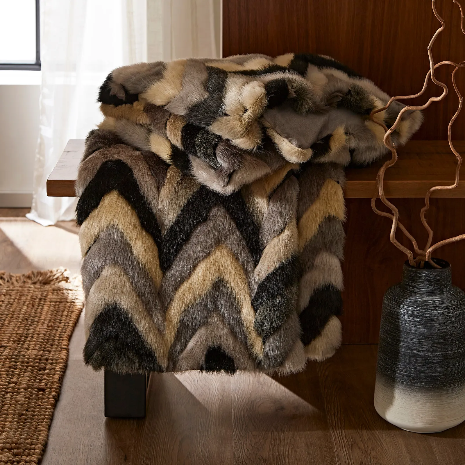 Eska Monochrome Throw Black/Yellow
