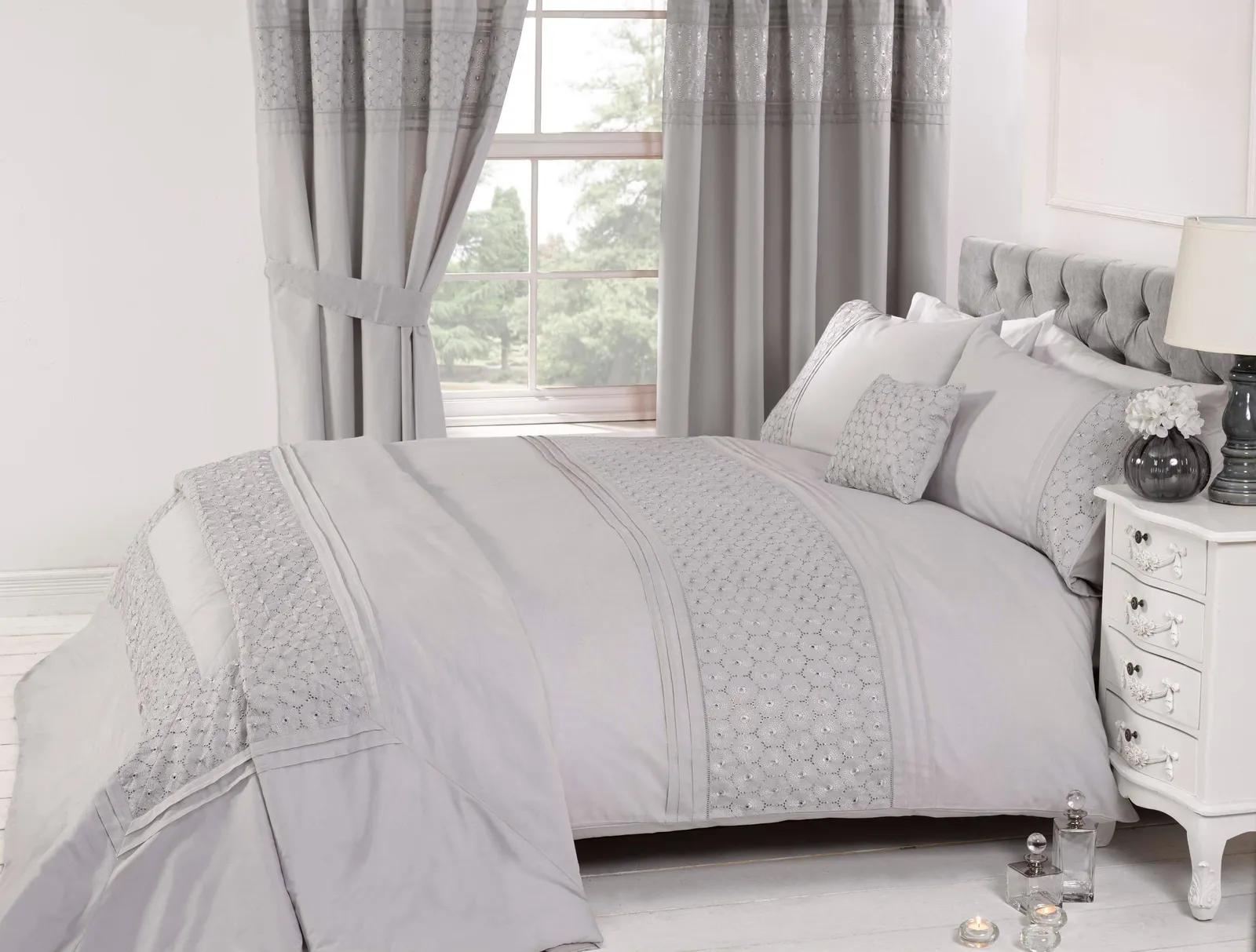 Rapport Home Everdean Filled Boudoir Cushion (50x30 cm) in Silver