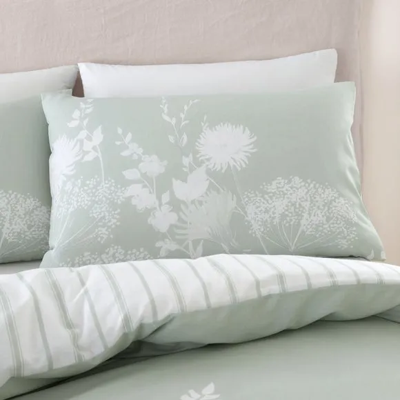 Catherine Lansfield Meadow Sweet Floral Reversible Duvet Cover and Pillowcase Set 2