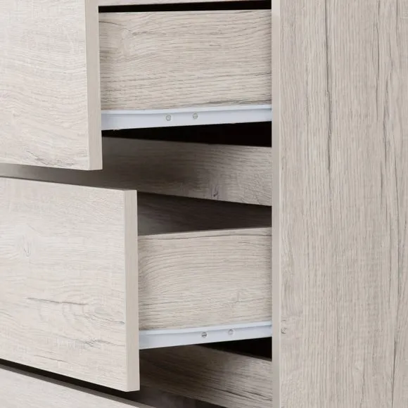 Walker 5 Drawer Chest 2