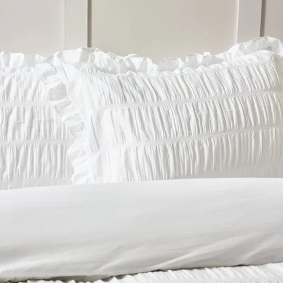 Catherine Lansfield Seersucker Frill Duvet Cover & Pillowcase Set 2