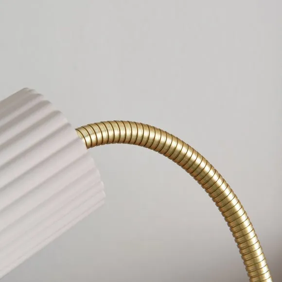 Georgi Industrial Ribbed Adjustable Clip On Table Lamp 4