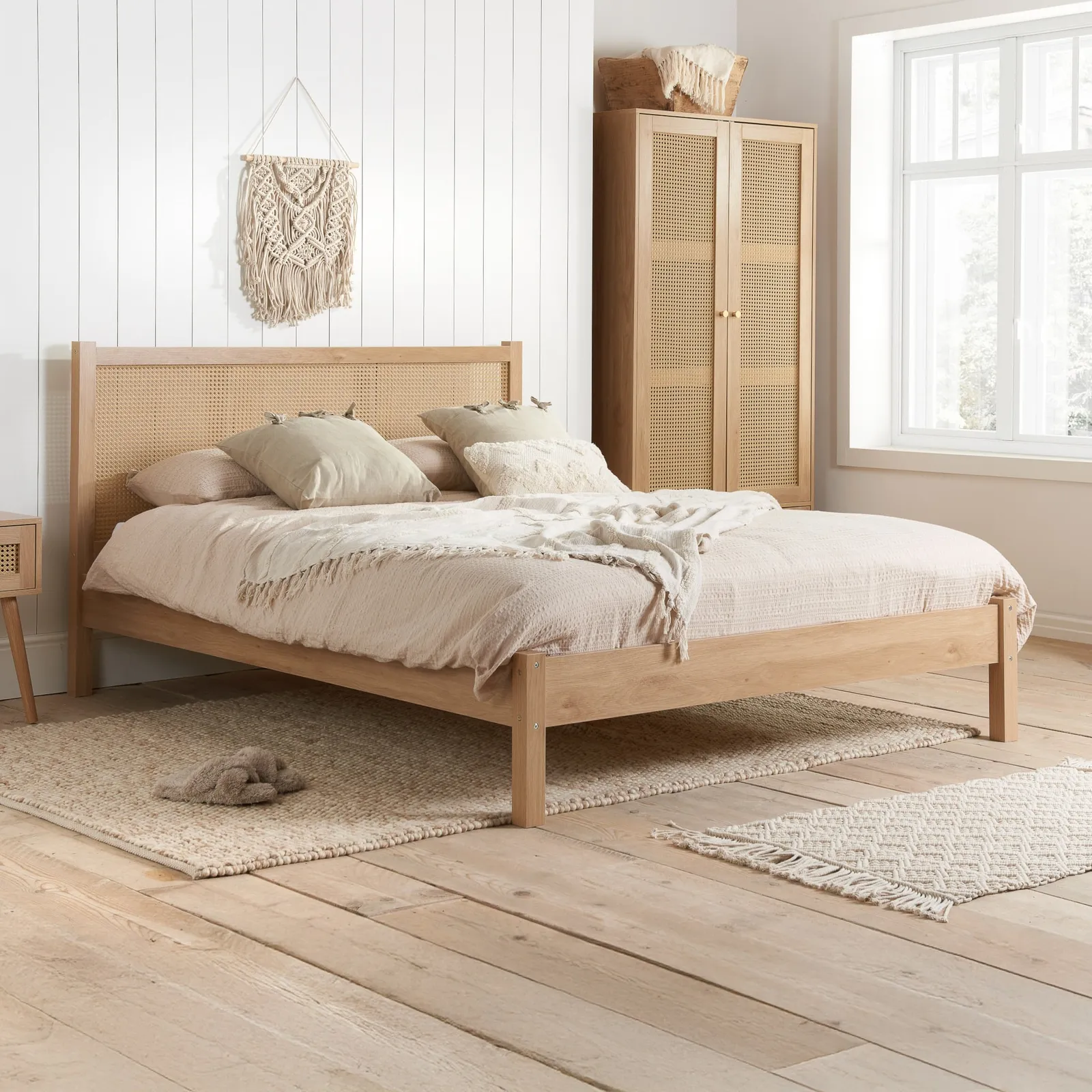 Croxley - King Size - Bed Frame - Oak - Rattan Wood - 5ft - Happy Beds