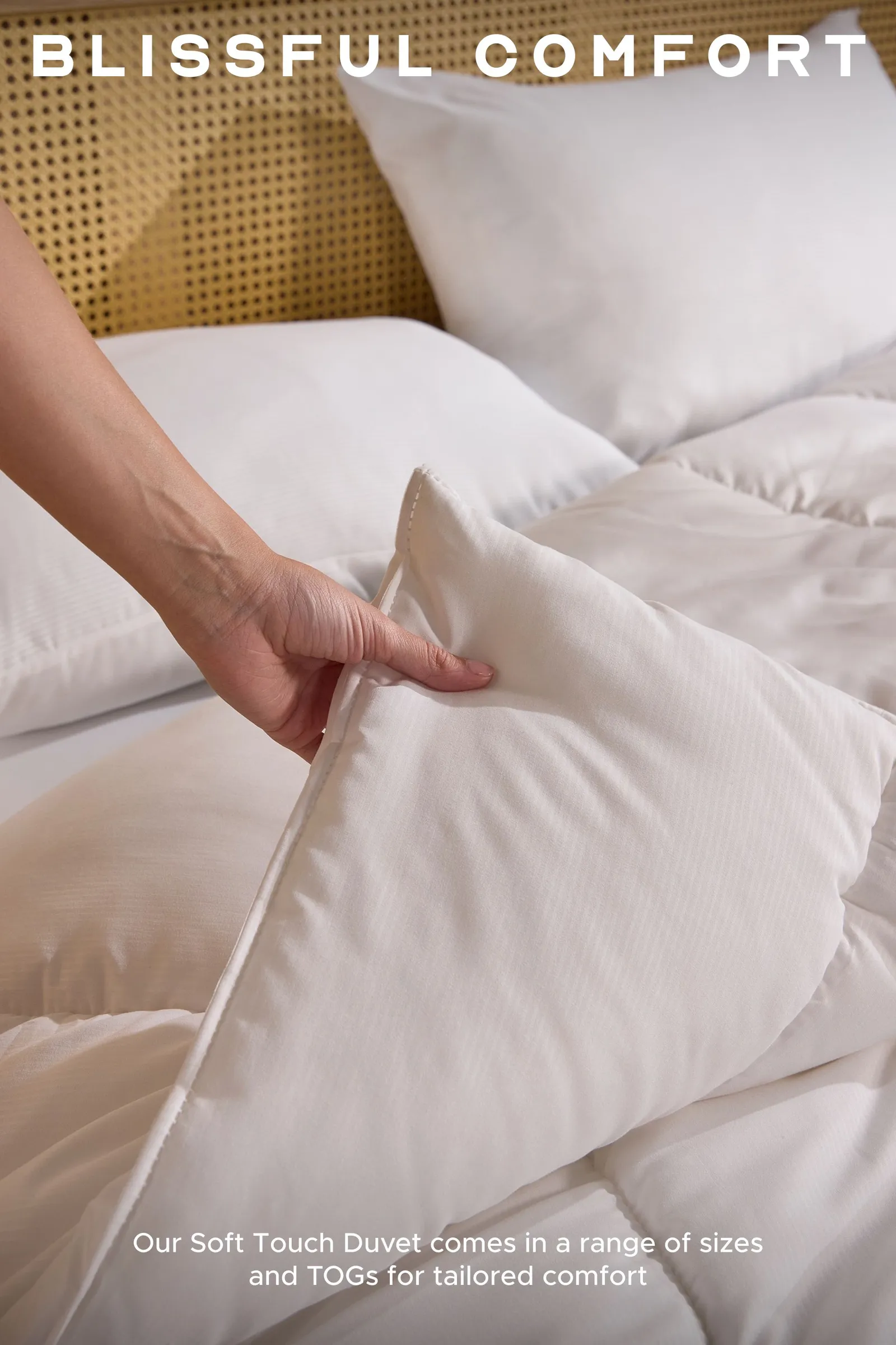 Snuggledown Scandinavian Classic Soft Touch 4.5 Tog Summer Duvet in White 3