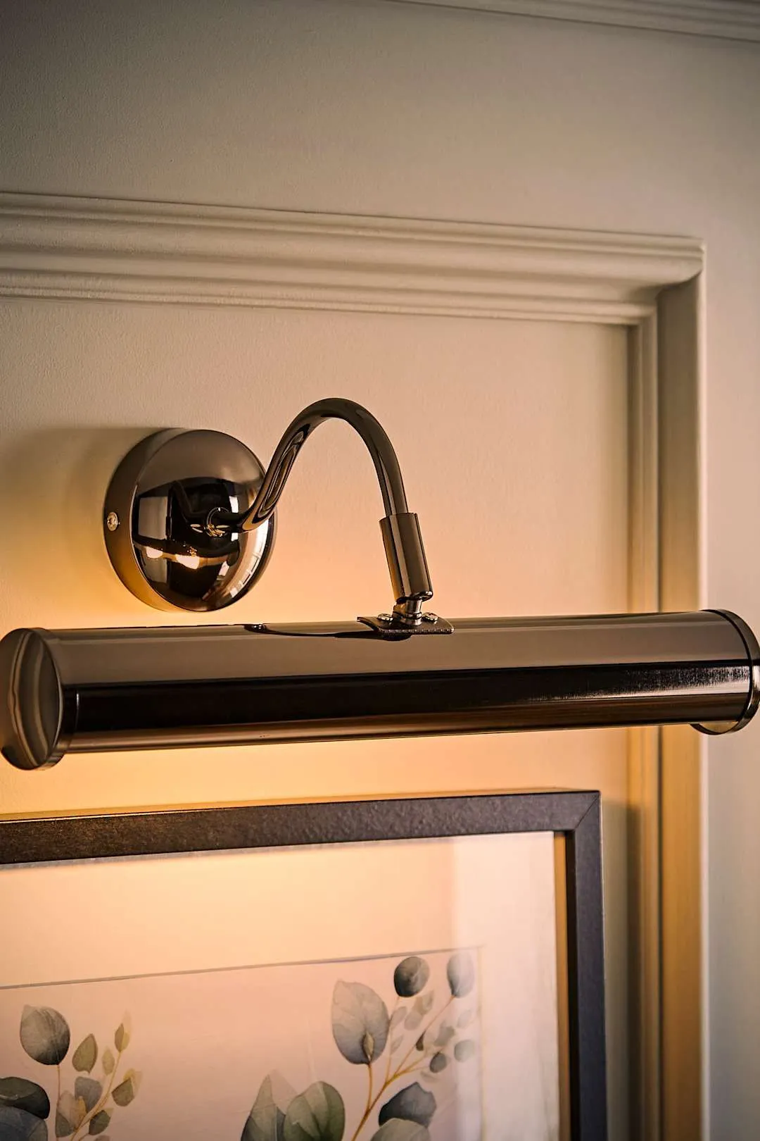 ValueLights Gemini Black Indoor Wall Picture Light 2