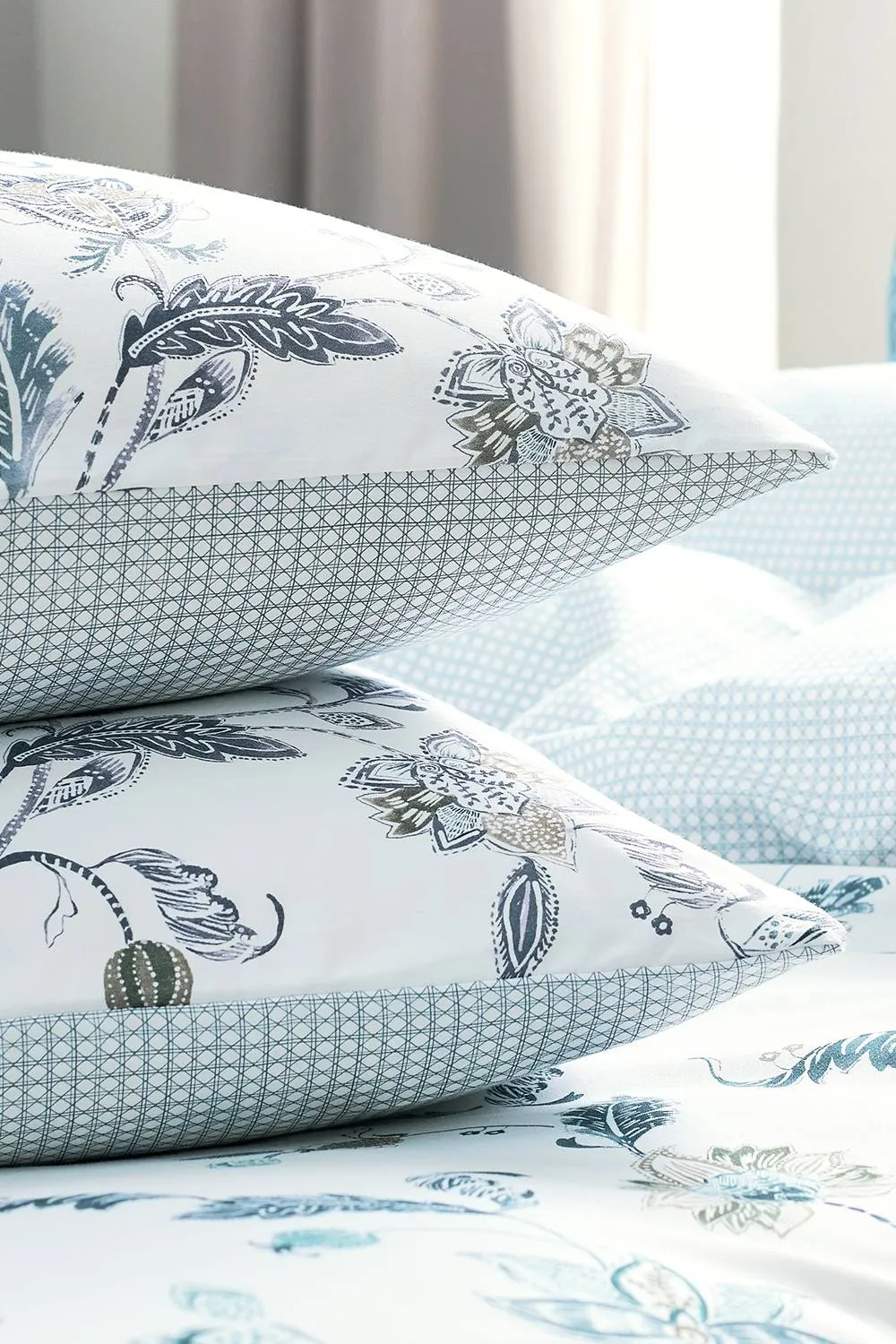 CHRISTY 'Bramley' Spring Floral Cotton Sateen Standard Pillowcase Pair in Blue 3