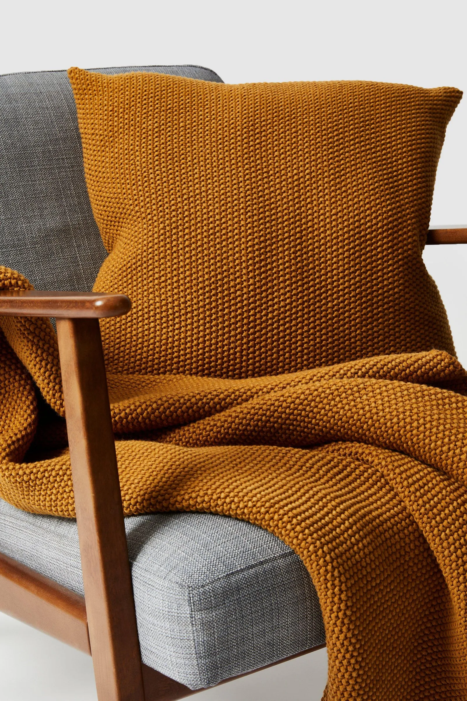 Rib Knit Cushion