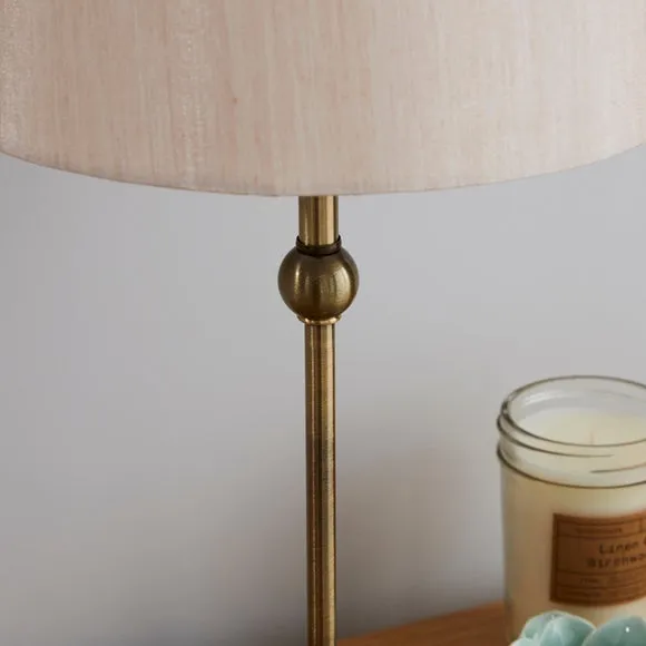 Metal Ball Table Lamp 4