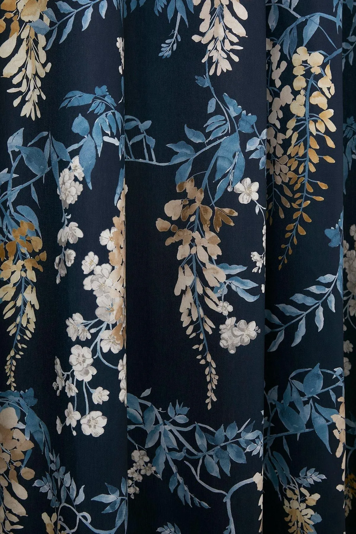 Dreams & Drapes 'Wisteria' Floral Print Pair of Eyelet Curtains in Navy 3