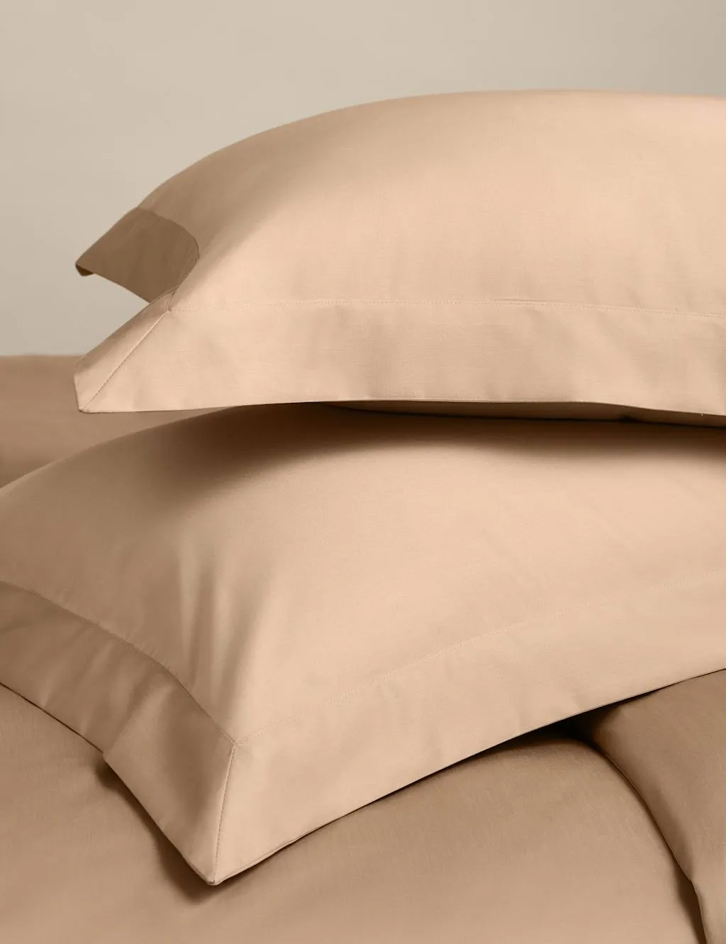 M&S 2 Pack Egyptian Cotton 400 Thread Count Silky Oxford Pillowcases Biscuit