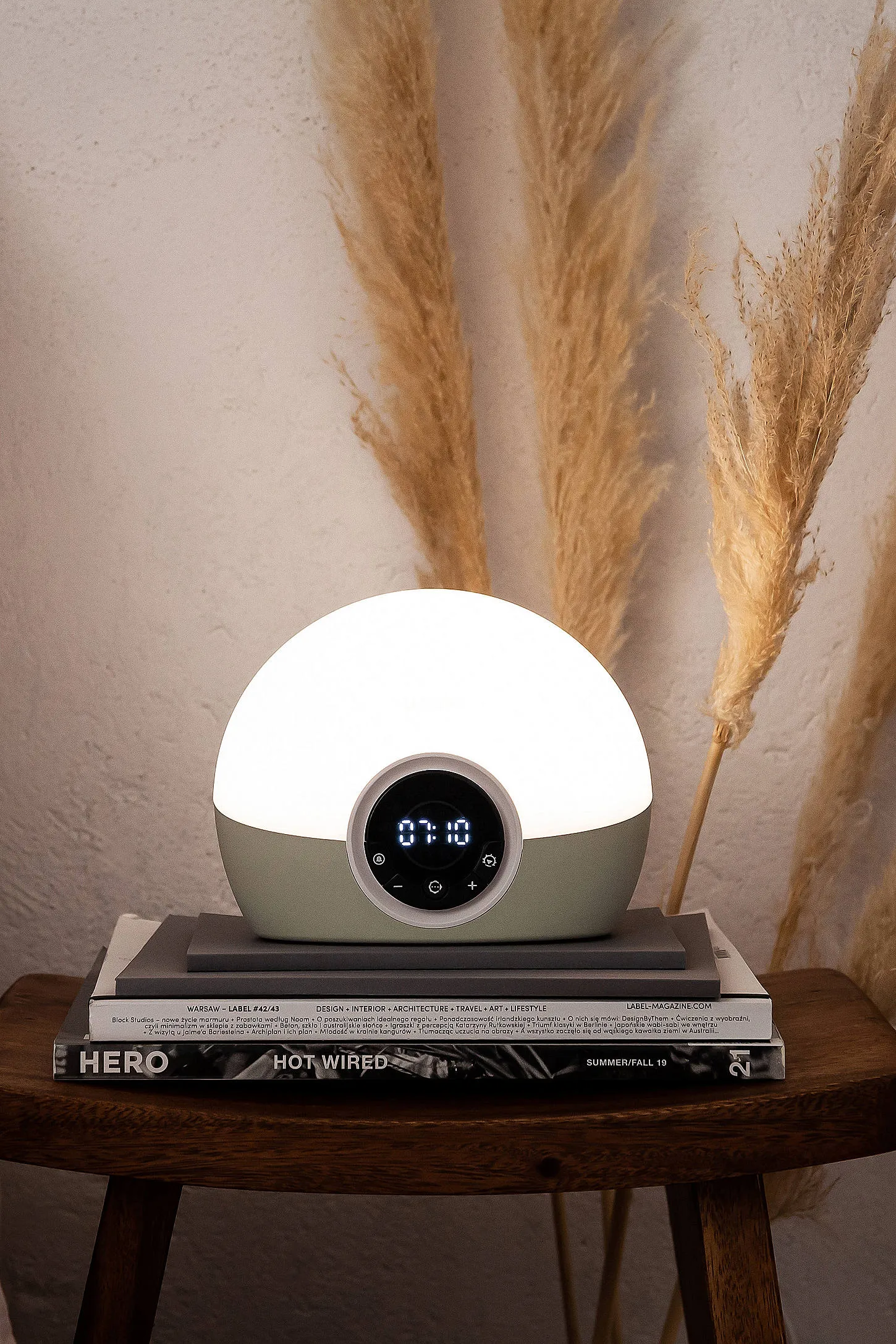Lumie Bodyclock Spark 100 Light-Up Alarm Clock - Neutral 16cm x 19cm x 12cm