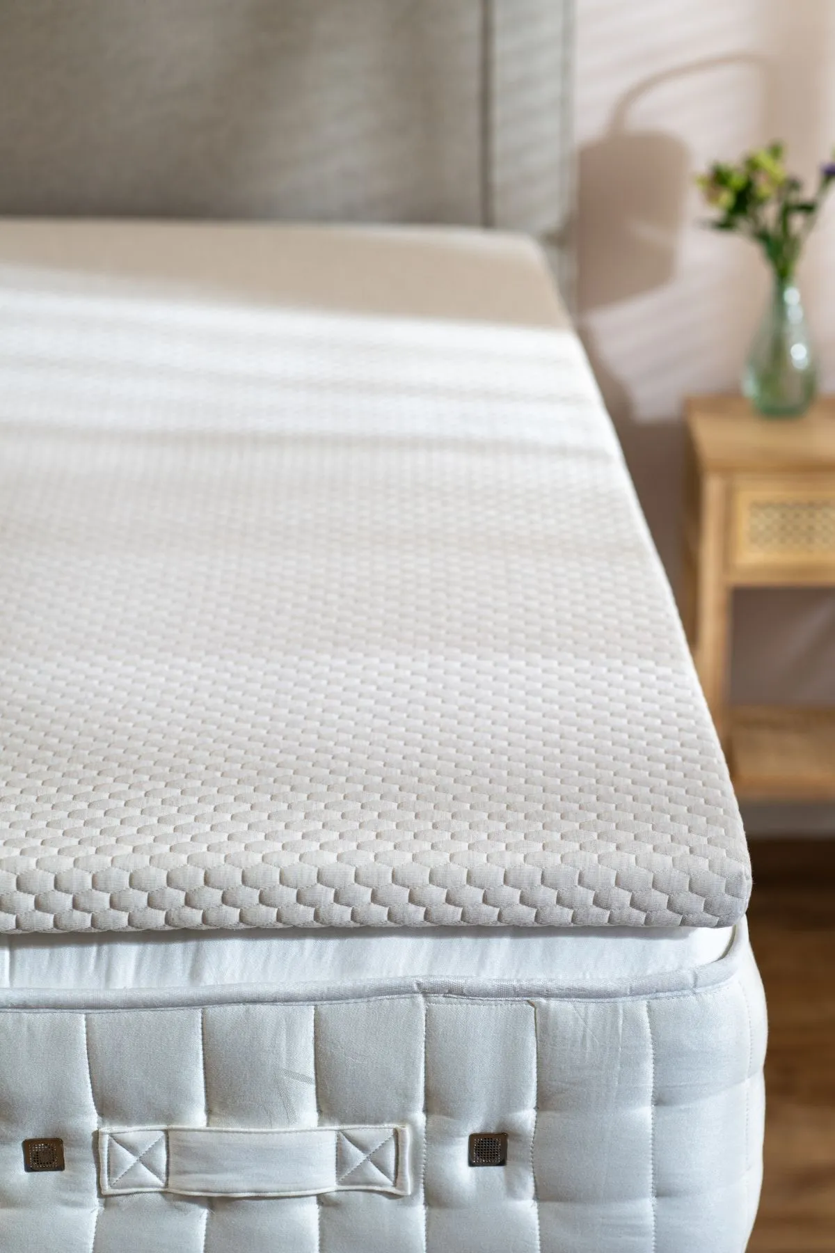 Soak&Sleep 4.5cm Memory Foam Mattress Topper in Natural