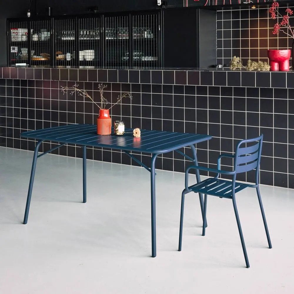 sweeek 4-seater metal folding garden table 140cm in Dark Blue 6