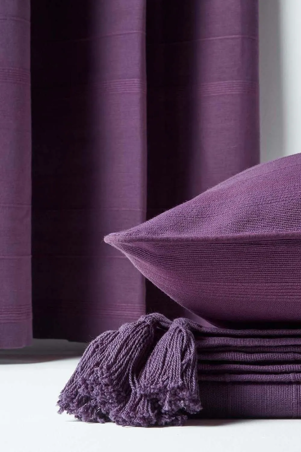 Homescapes Cotton Rajput Ribbed Cushion Cover in Purple 5