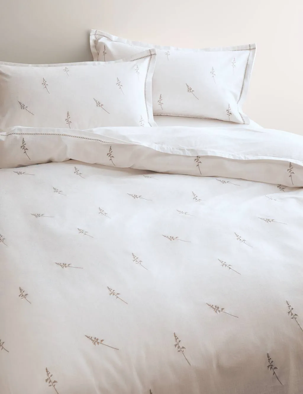 M&S Pure Cotton Embroidered Sprig Bedding Set White