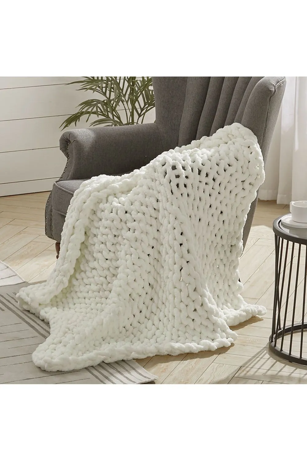 Living and Home Chunky Knit Throw Blanket 100x150cm in White