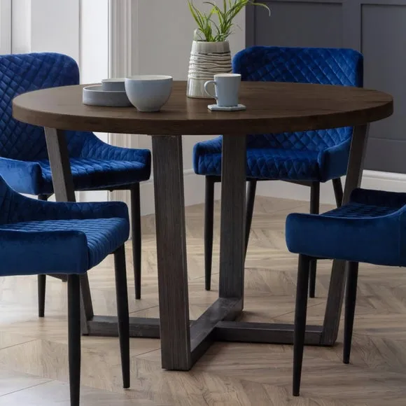 Brooklyn 4 Seater Round Dining Table, Oak 1