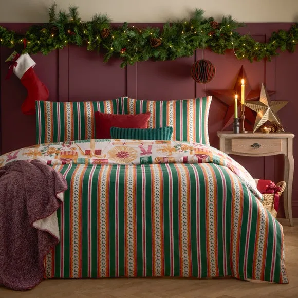 Furn. All Wrapped Up Duvet Cover and Pillowcase Set 3