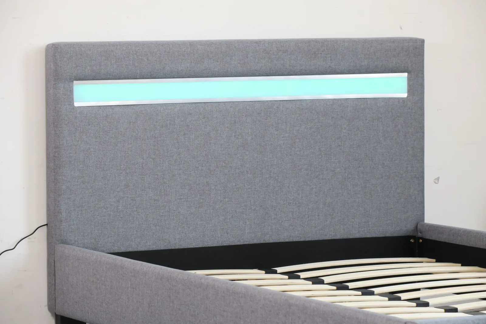 Comfy Living Ltd Modern Hopsack Fabric Upholstered Bedframe With LED Strip in Light Grey 6