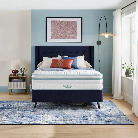 Silentnight Ultragel Cool-to-touch 3000 Pocket Boxtop Soft Hybrid Mattress 2