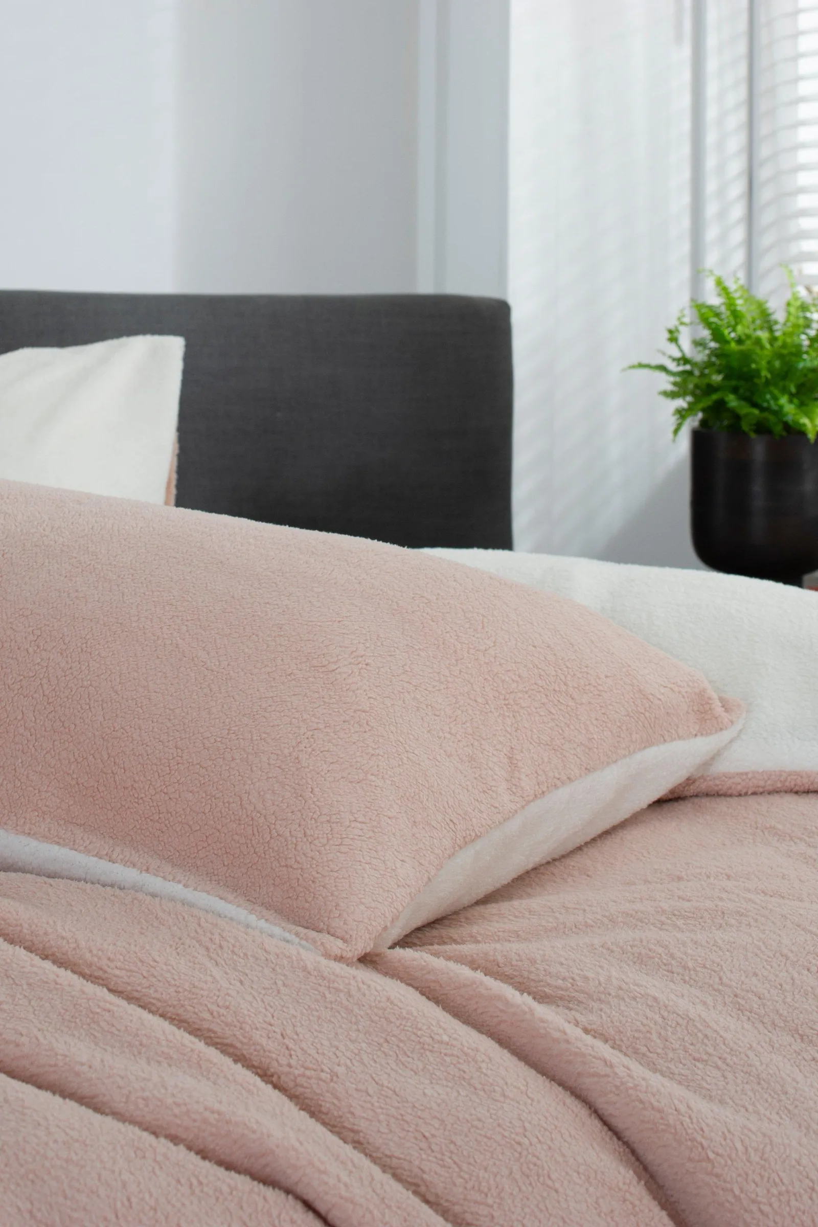 Teddington Pillowcase Pair