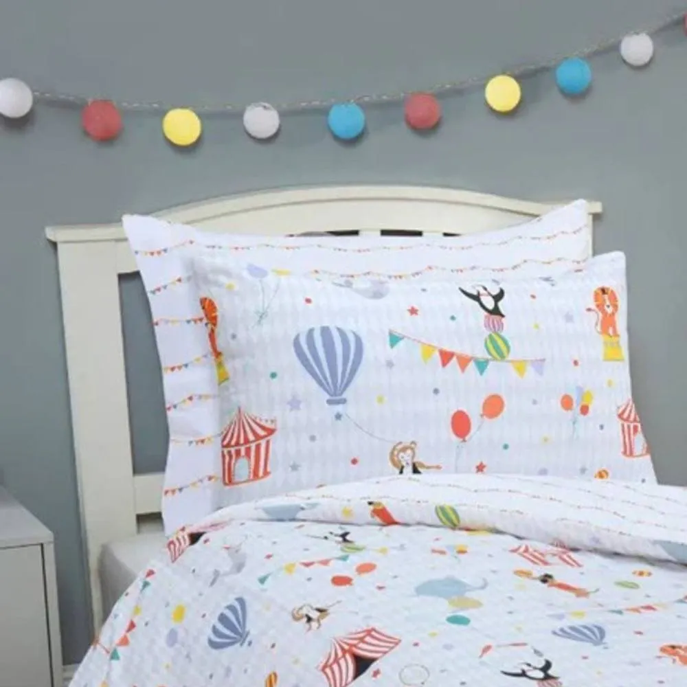 Smart Living Luxury Easy Care Circus Reversible Duvet Cover With Pillowcases 2