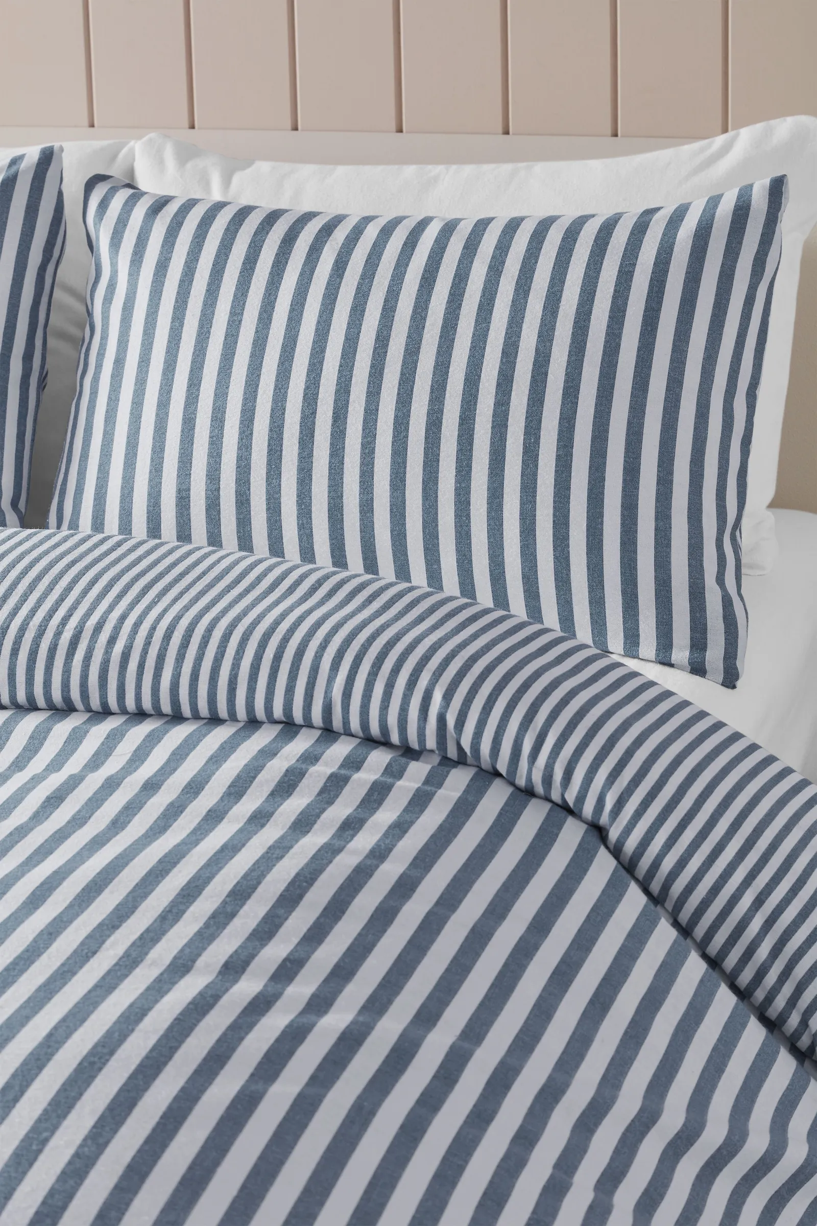 Catherine Lansfield Brushed Stripe 100% Cotton Duvet Cover Set in Blue 3