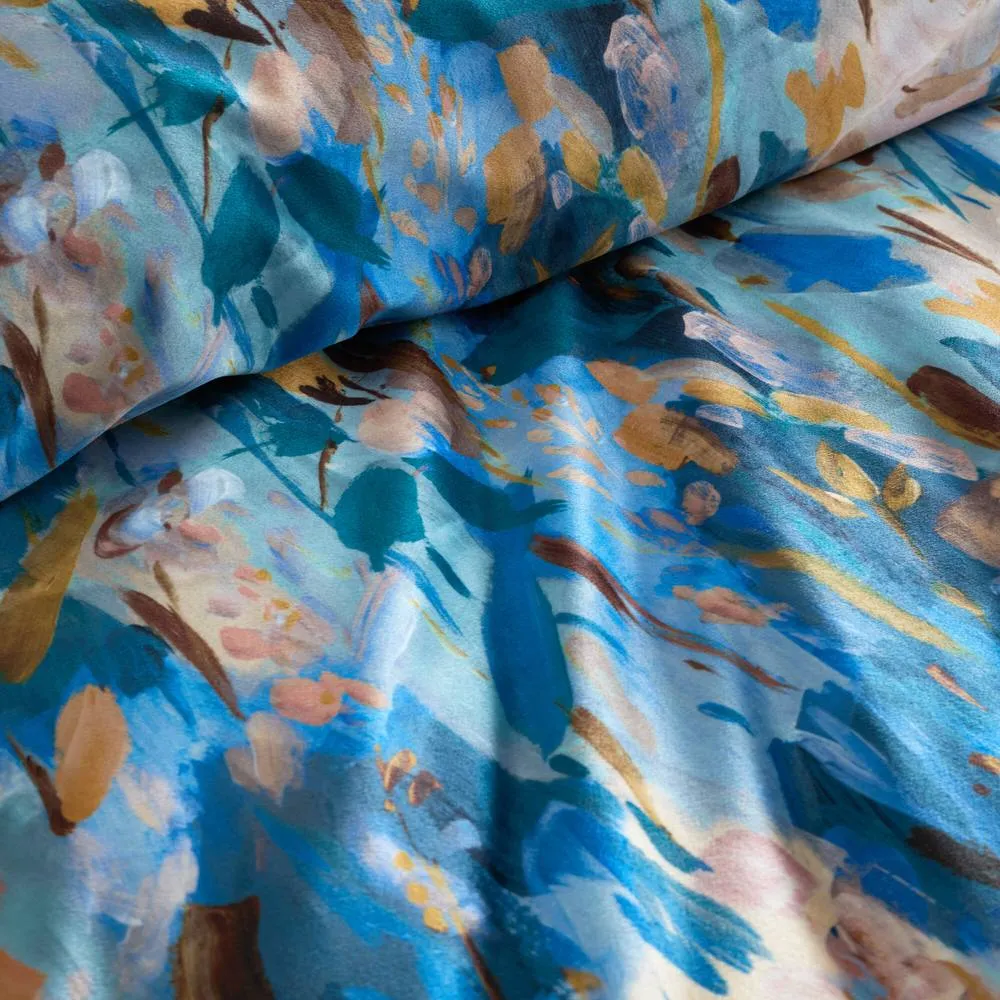 Portfolio Home Daphne Floral Duvet Cover Quilt Set With Pillowcase Bedding in Blue 3