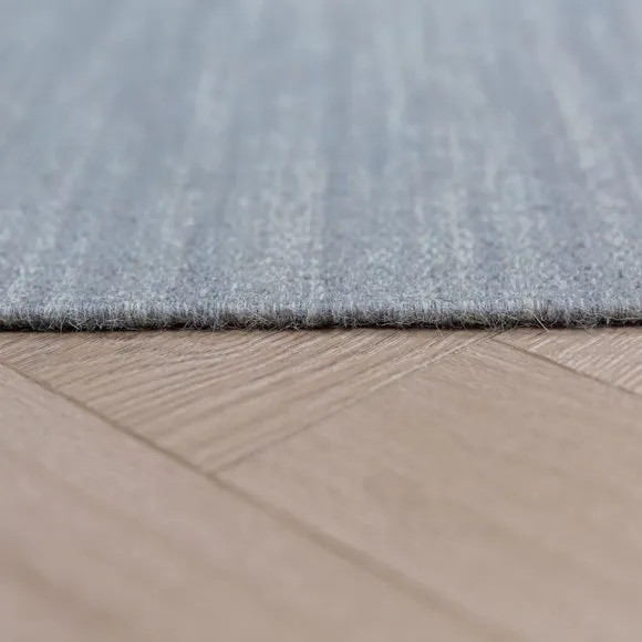 Wool Flatweave Fringed Rug 4