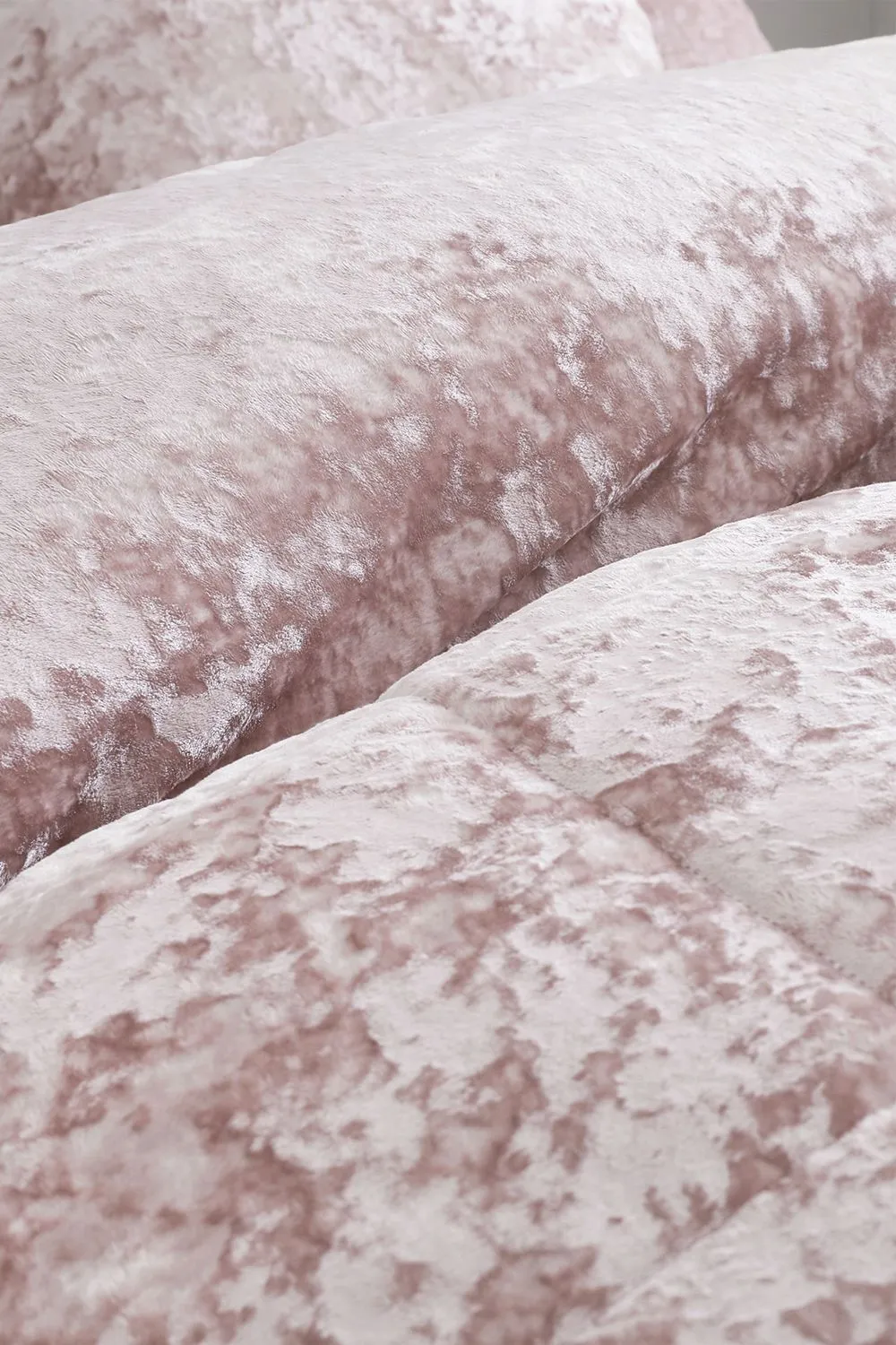 Catherine Lansfield Crushed Velvet Duvet Cover Set - Soft, Durable & Luxury Finish in Light Pink 3