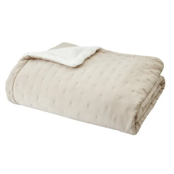 Catherine Lansfield Cosy Nori Soft Sherpa Bedspread 2
