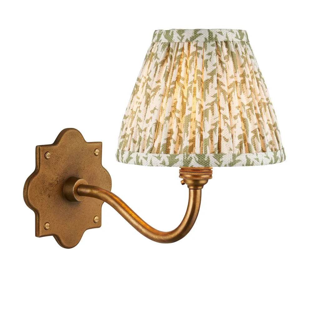 Netlighting Anvil Curve & Leaf 16cm Wall Lamp Antique Brass Herb Garden Green in Gold