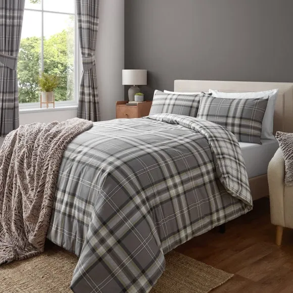Catherine Lansfield Kelso Check Duvet Cover & Pillowcase Set 1