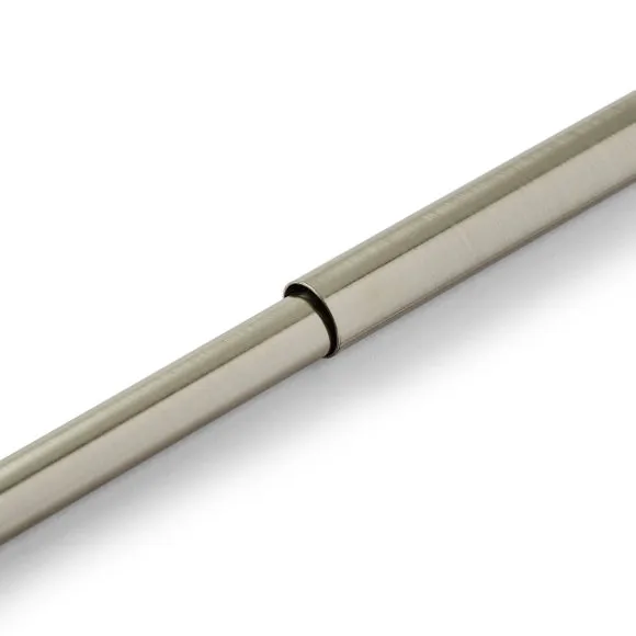 Globe Extendable Metal Eyelet Curtain Pole 3
