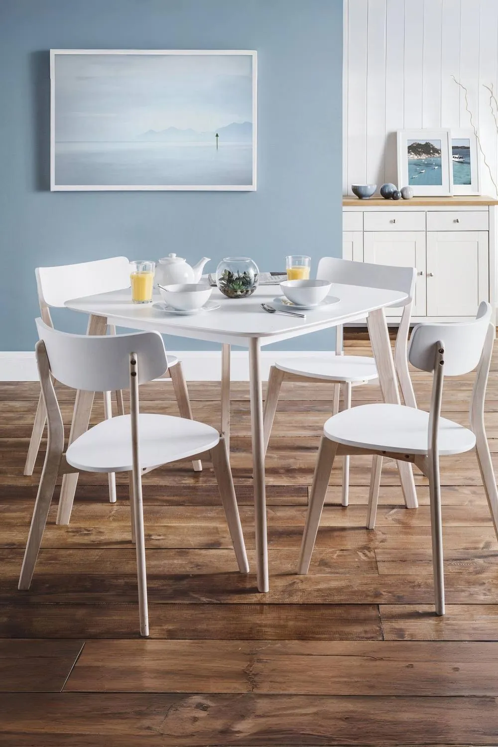 Julian Bowen Casa Square 4 Seater Dining Table in White 2