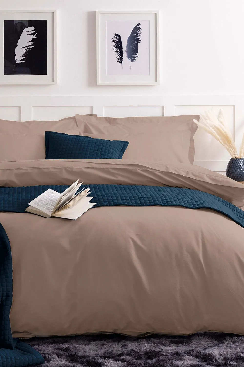 Belledorm Easy Care 200 Thread Count Cotton Polyester Percale Duvet Cover in Light Brown 1