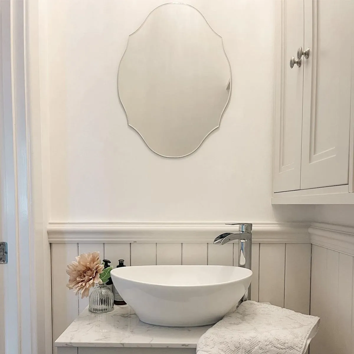 Melody Maison Vintage Frameless Bevelled Wall Mirror 38cm X 50cm in Clear 6
