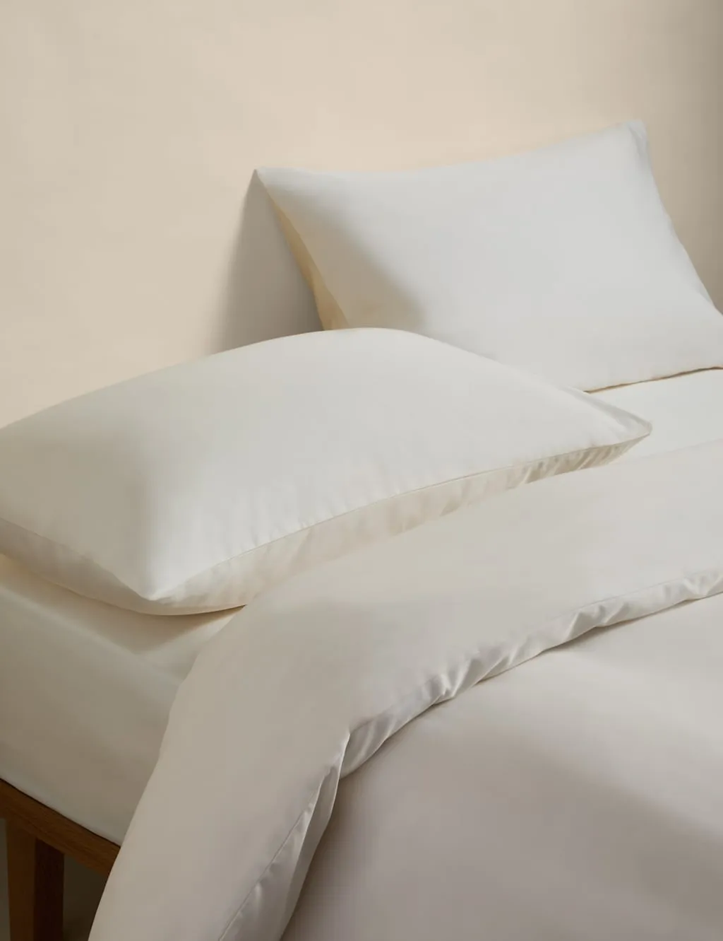 M&S Egyptian Cotton 400 Thread Count Silky Bedding Set Cream
