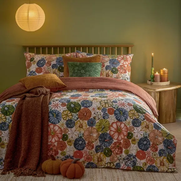 Furn. Picking Patch Reversible Duvet Cover and Pillowcase Set