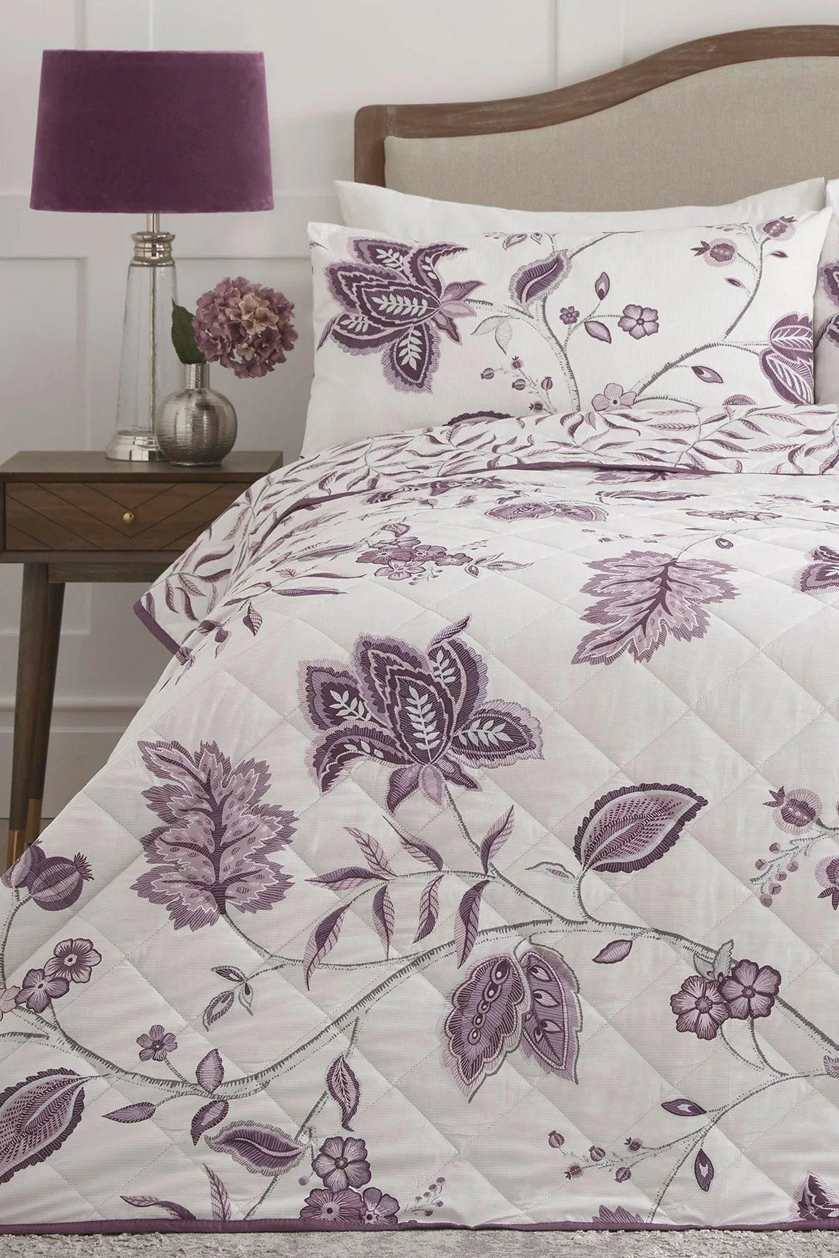 Dreams & Drapes 'Samira' Richly Illustrated Floral Print Duvet Cover Set in Plum 2